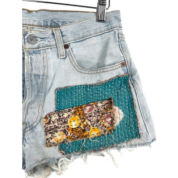 Levis 501 colorful patch work cut off button fly shorts sz 30 - Picture 2 of 10
